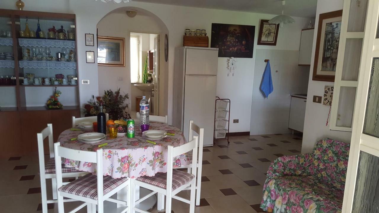 Appartamento Bouganville Magomadas Exterior foto